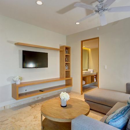 Anah Suites By Las Flores Vacation Rentals プレヤデルカーメン エクステリア 写真