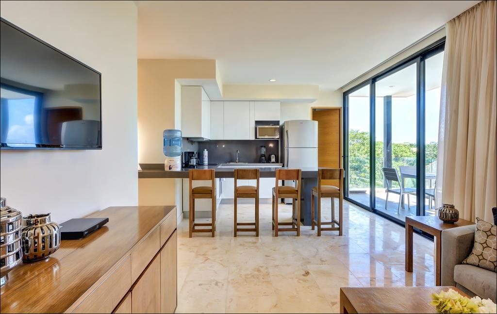Anah Suites By Las Flores Vacation Rentals プレヤデルカーメン 部屋 写真