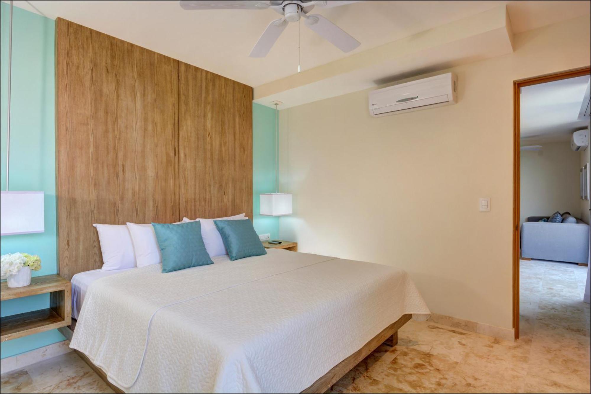Anah Suites By Las Flores Vacation Rentals プレヤデルカーメン エクステリア 写真