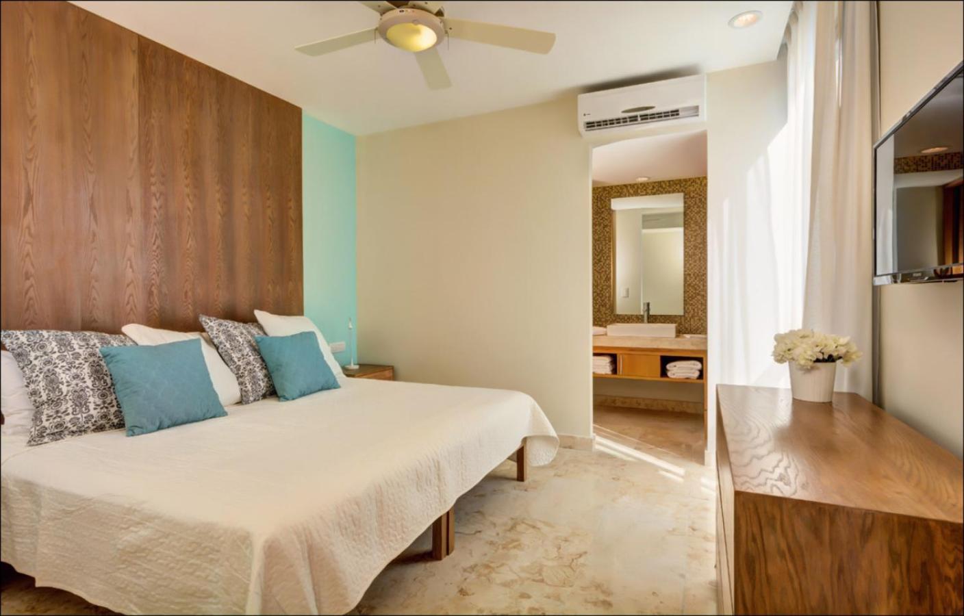 Anah Suites By Las Flores Vacation Rentals プレヤデルカーメン 部屋 写真