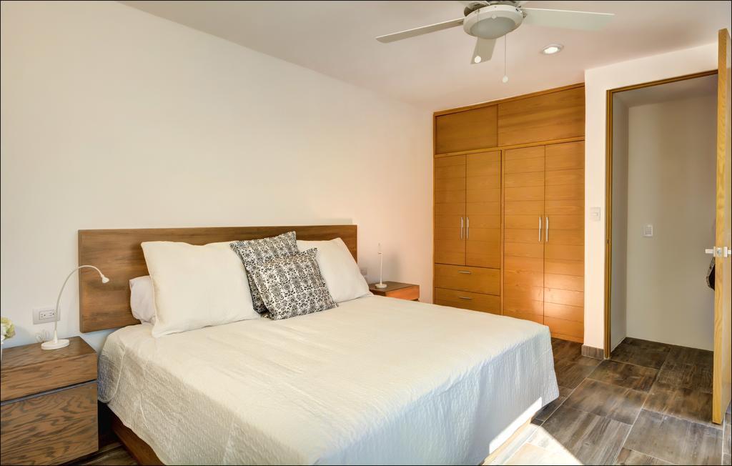 Anah Suites By Las Flores Vacation Rentals プレヤデルカーメン エクステリア 写真